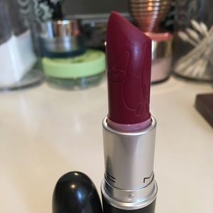 MAC x Rihanna Retro Matte Heaux lipstick